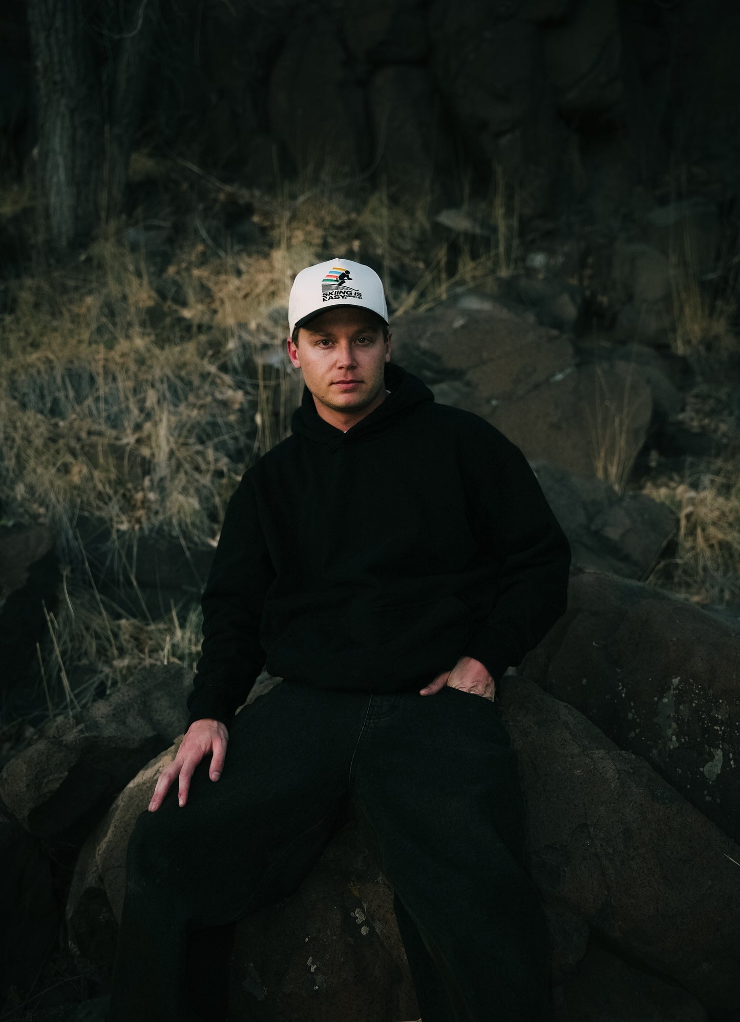 "SKIING IS EASY" ASPEN '96 HAT |(BLACK/CREAM)