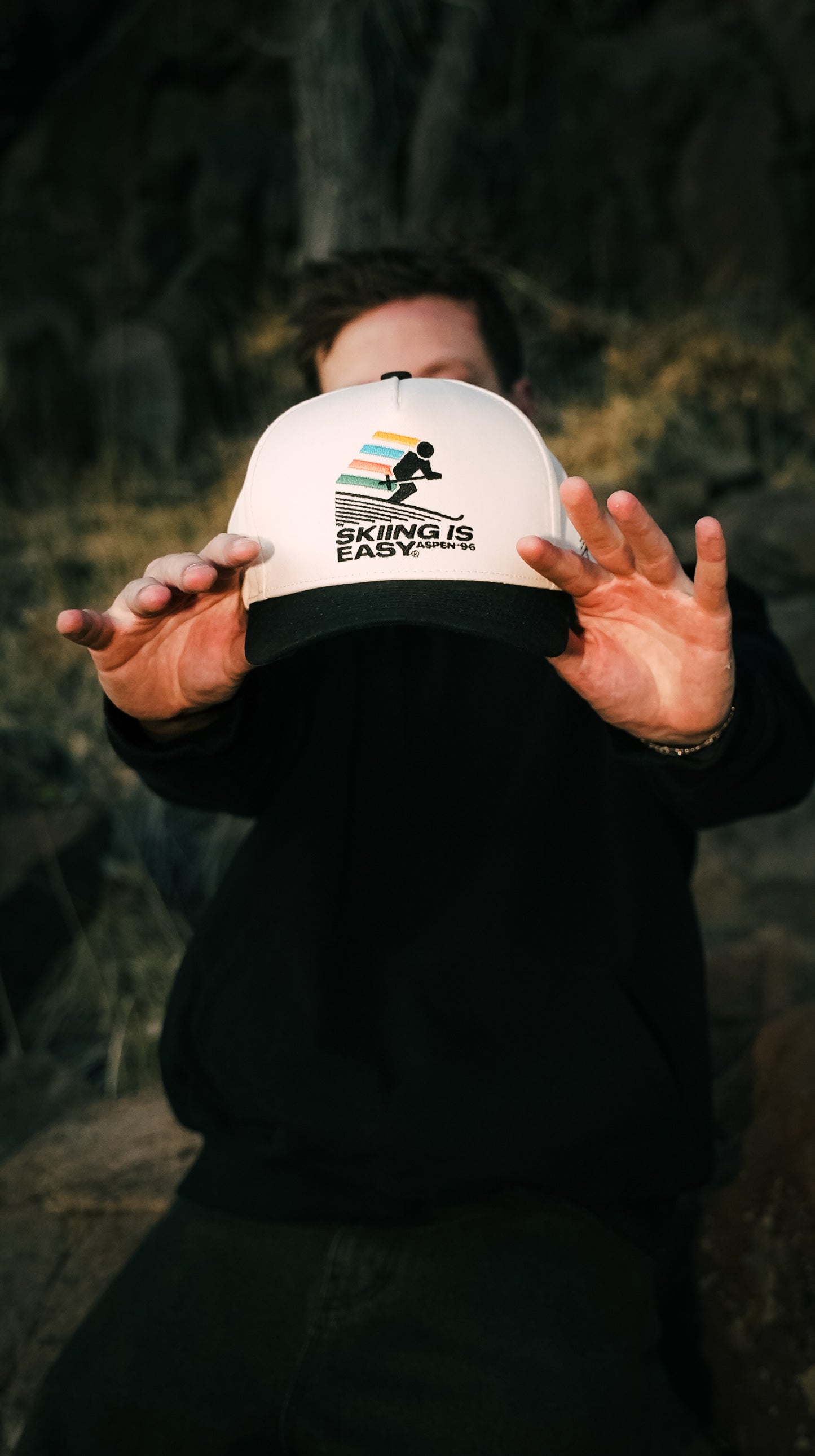 "SKIING IS EASY" ASPEN '96 HAT |(BLACK/CREAM)