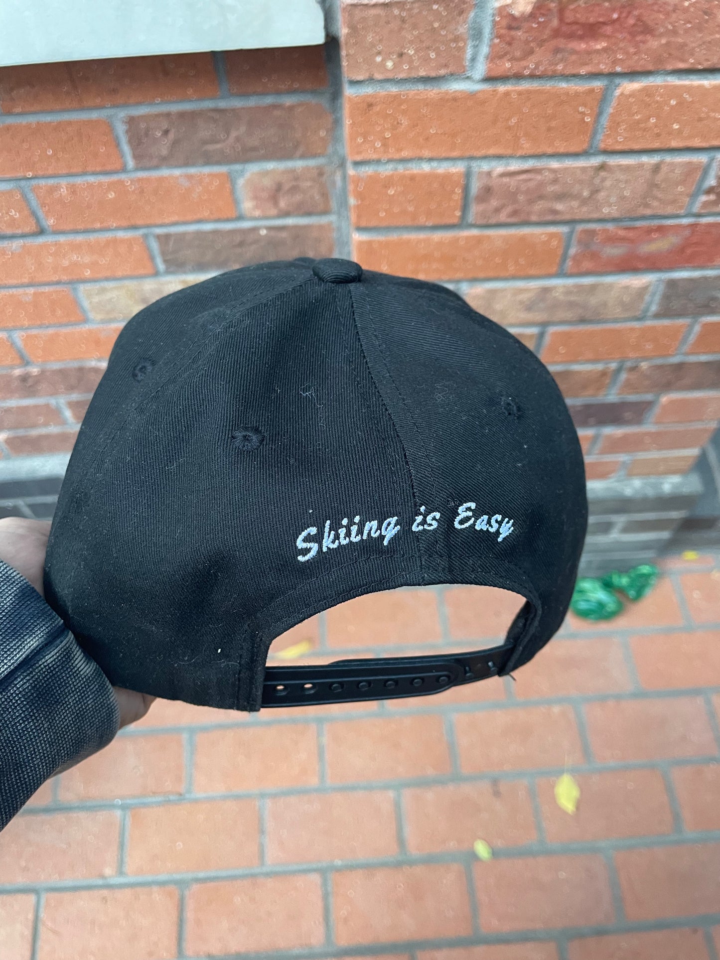 "SORRY I WAS SKIING" | HAT (BLACK)