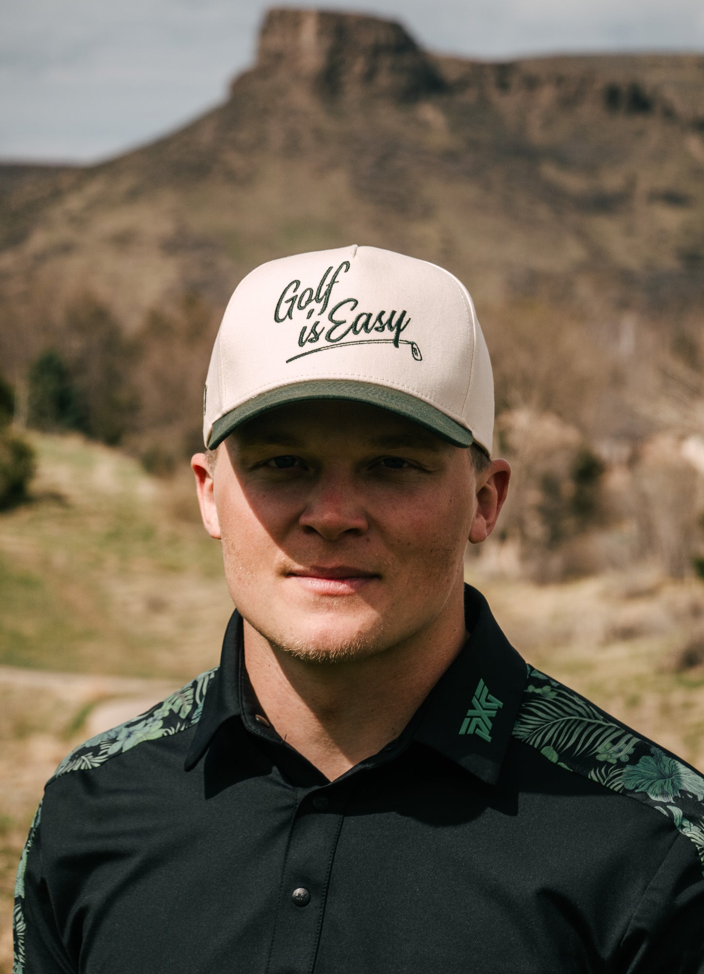 "GOLF IS EASY"| HAT (GREEN & CREAM)