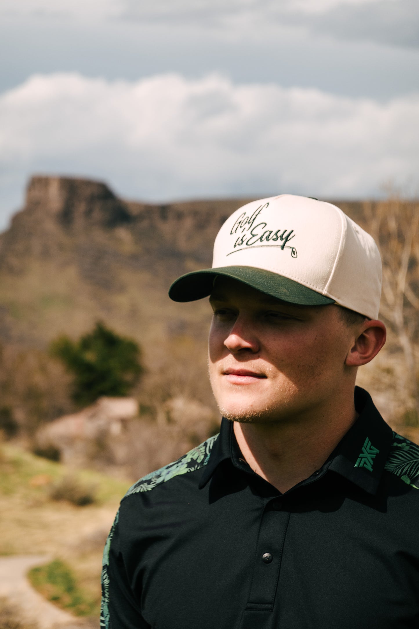 "GOLF IS EASY"| HAT (GREEN & CREAM)