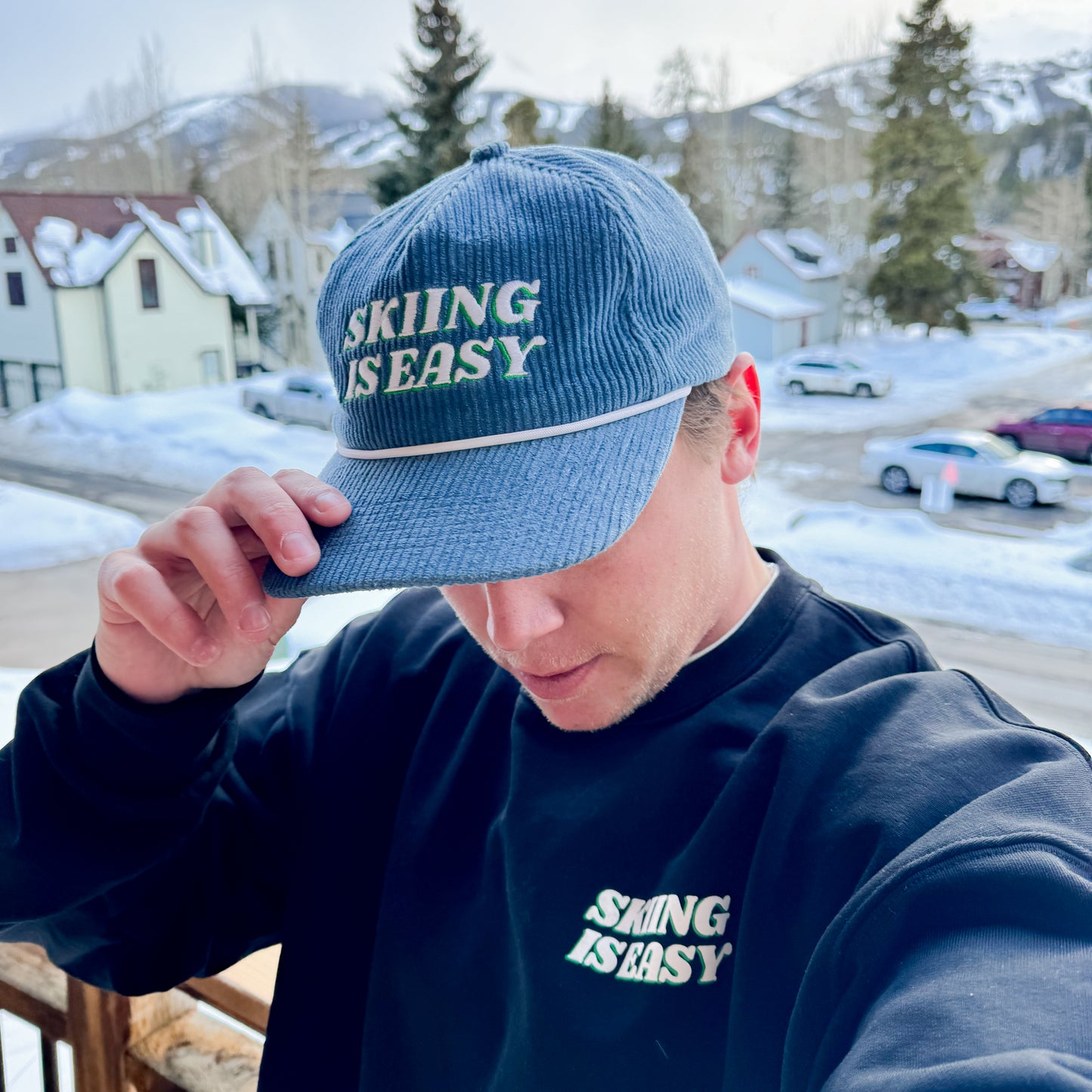 "SKIING IS EASY" | CORD HAT (Blue)