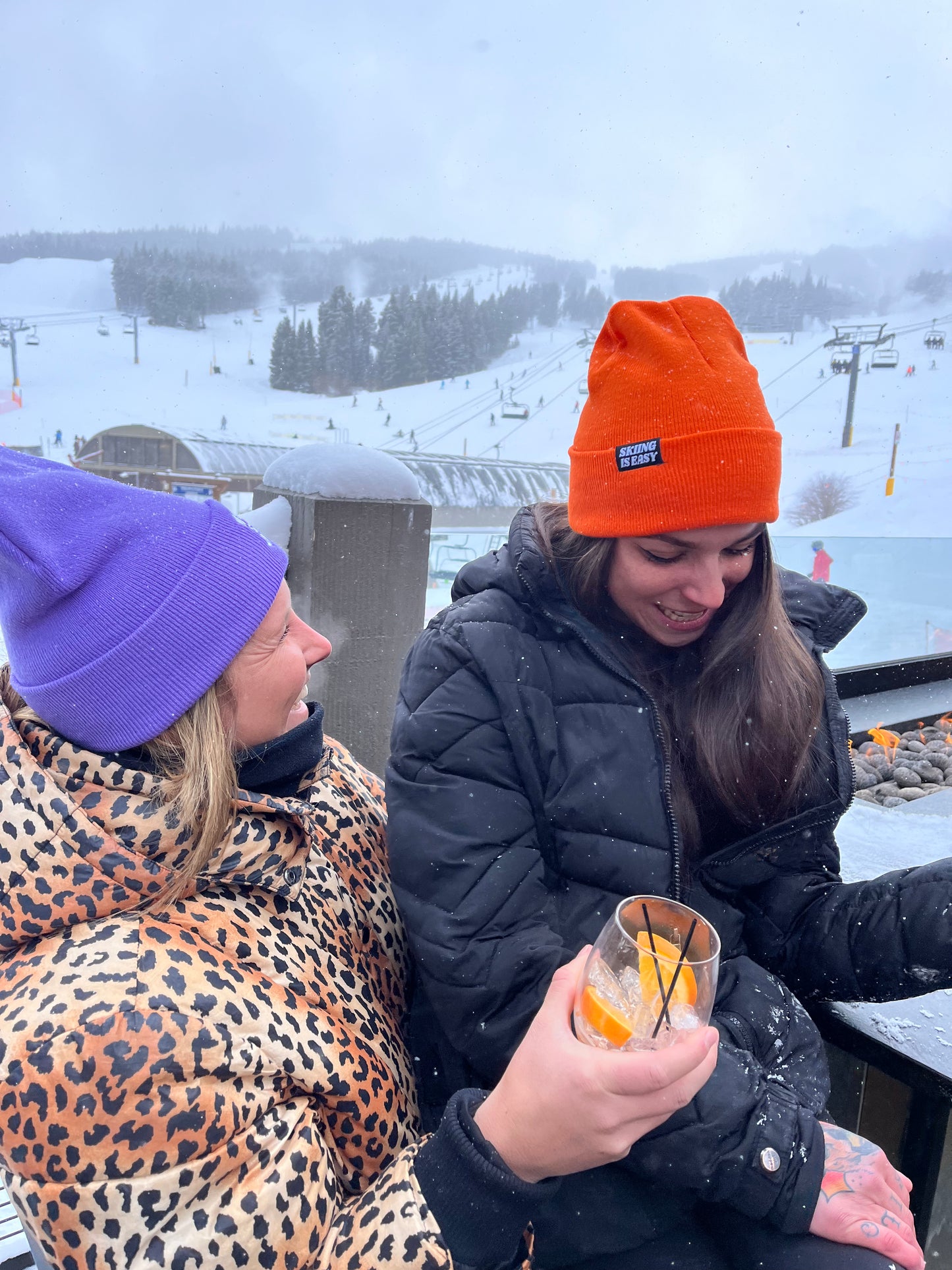 SKIING IS EASY BEANIE (Orange)